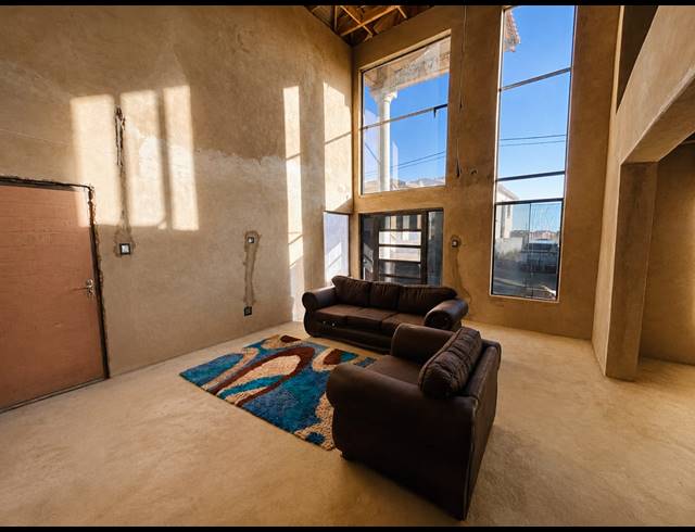 5 BEDROOM HOUSE FOR SALE IN GOLDEN GARDENS